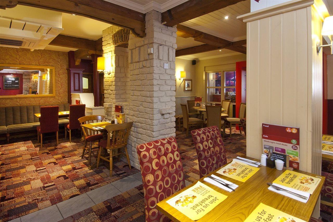 Premier Inn Burnley Esterno foto