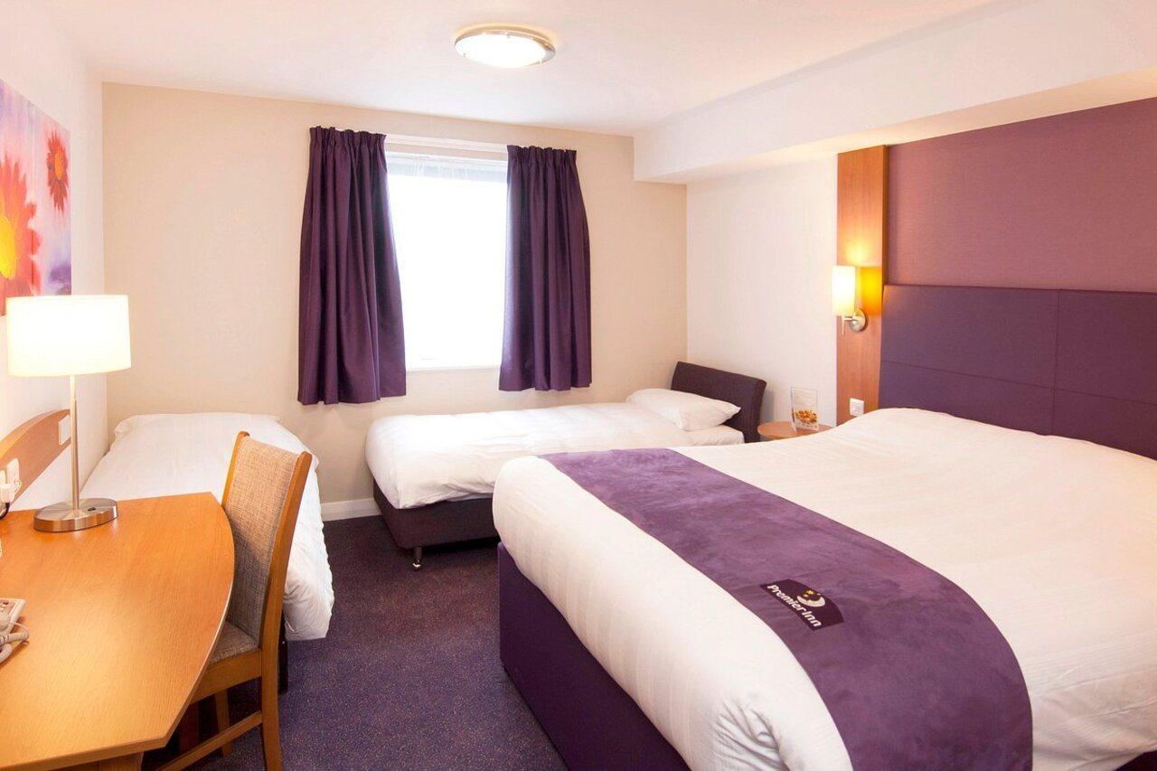 Premier Inn Burnley Esterno foto