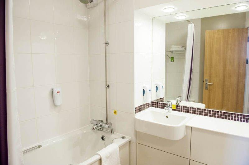 Premier Inn Burnley Esterno foto