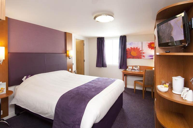 Premier Inn Burnley Esterno foto